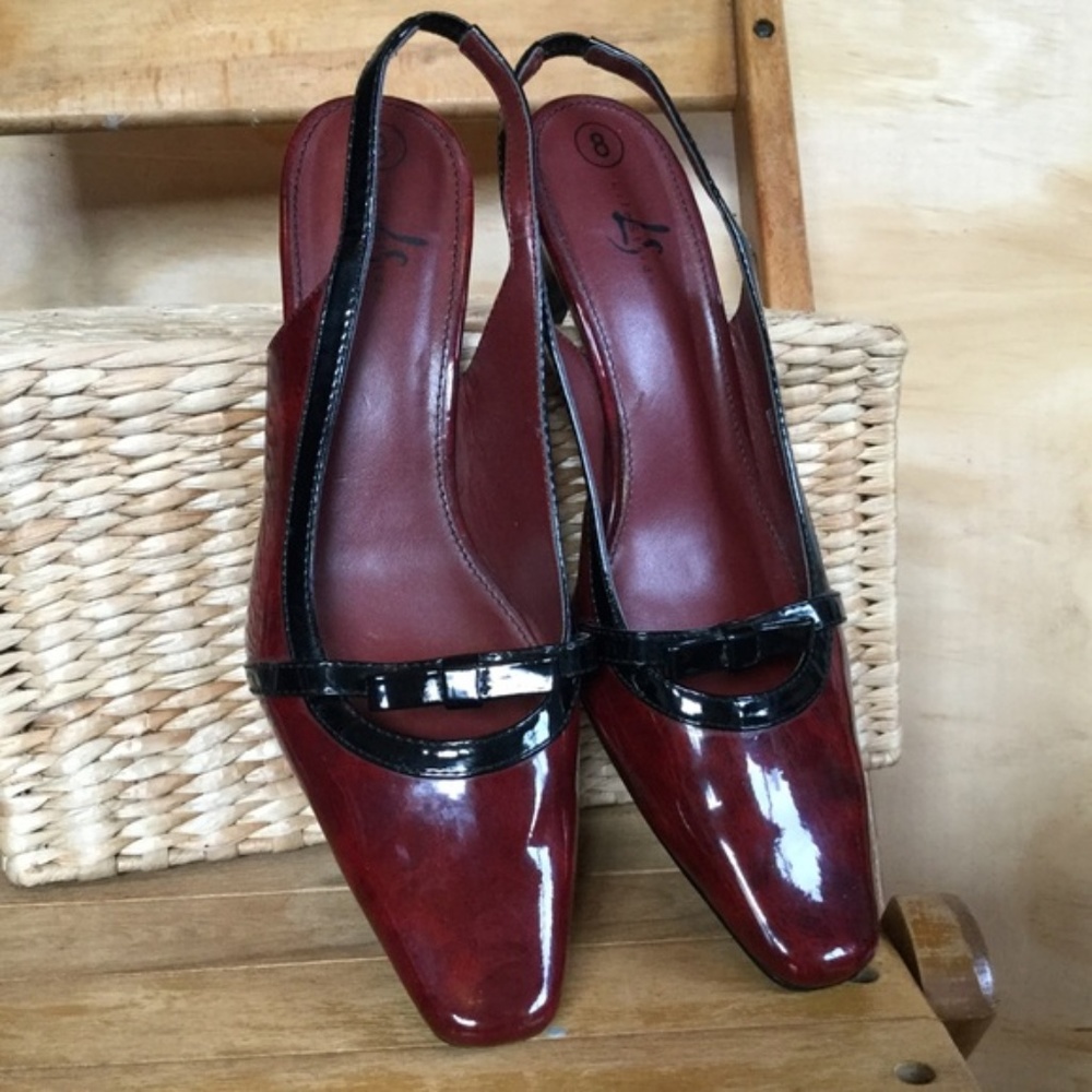 Life Stride low heel slingback maroon & black